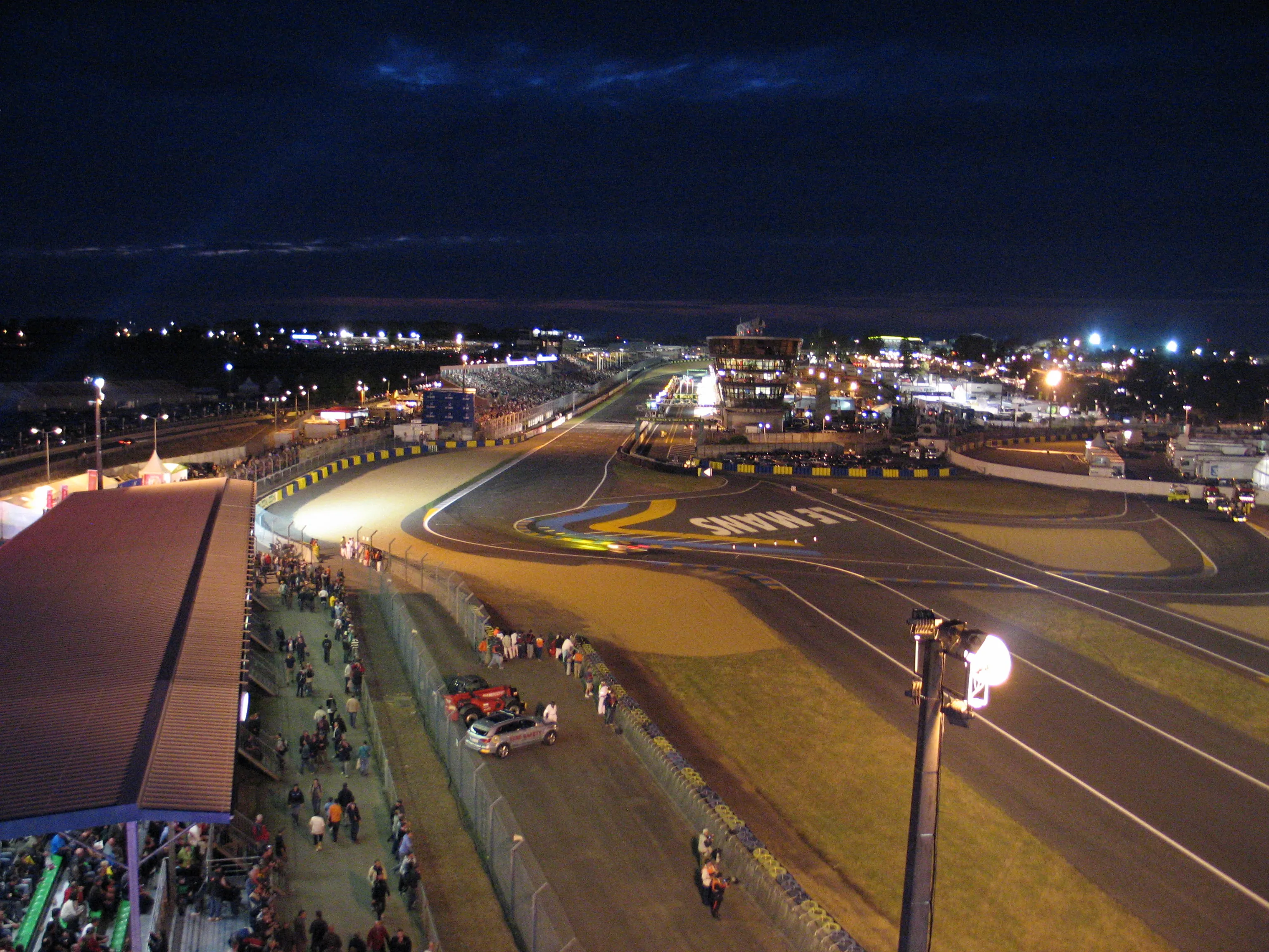 Aerial view of the Le Mans circuit and pit complex