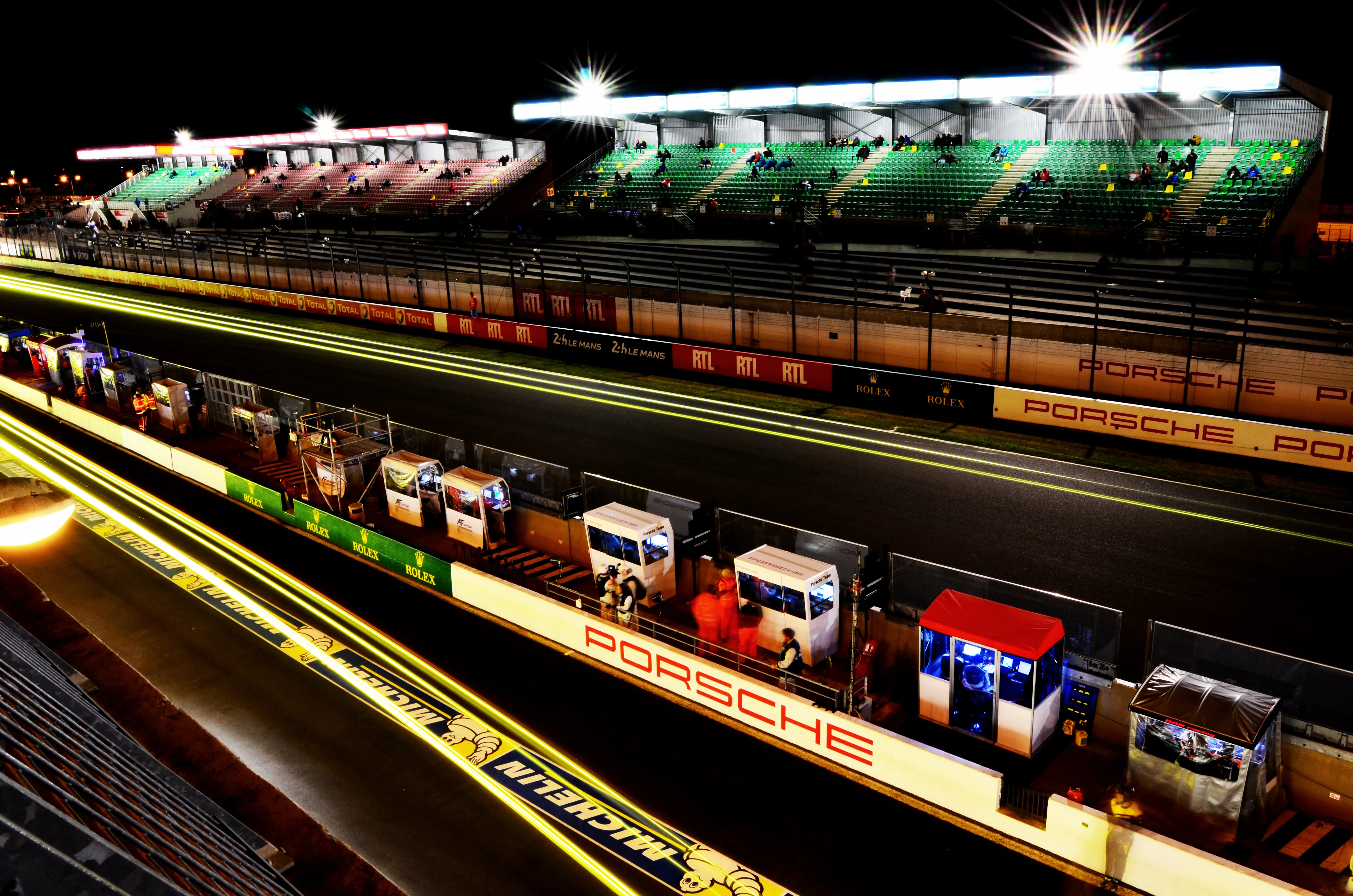 Pit lane and front stretch at Le Mans at night